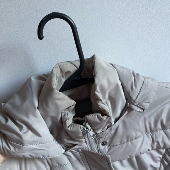 Size XS beige women parka /jacket/ puffer/ coat - Picture 9 of 15